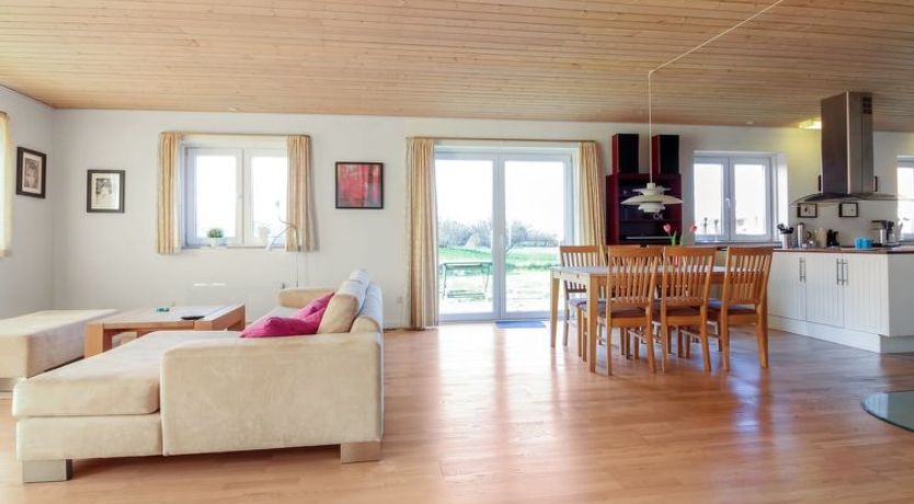 Photo of "Ettie" - 6km from the sea