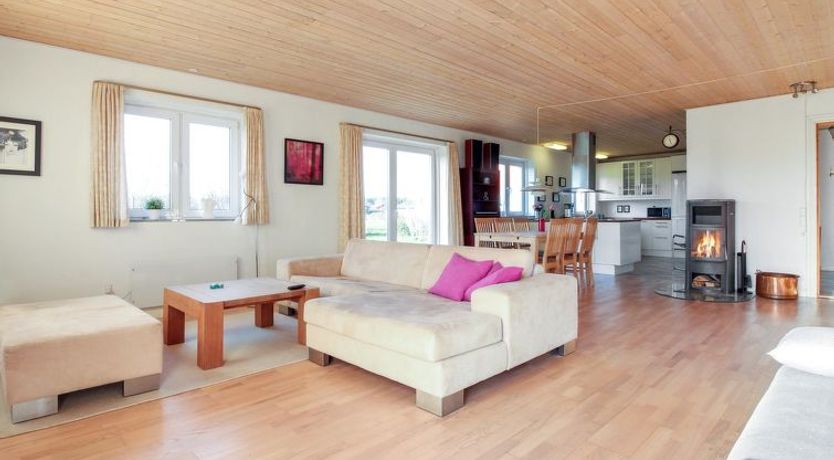 Photo of "Ettie" - 6km from the sea