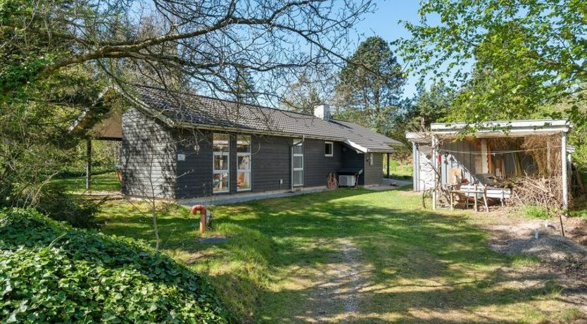 Photo of "Marlien" - 1km to the fjord