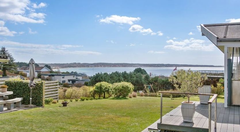 Photo of "Kuno" - 300m from the sea