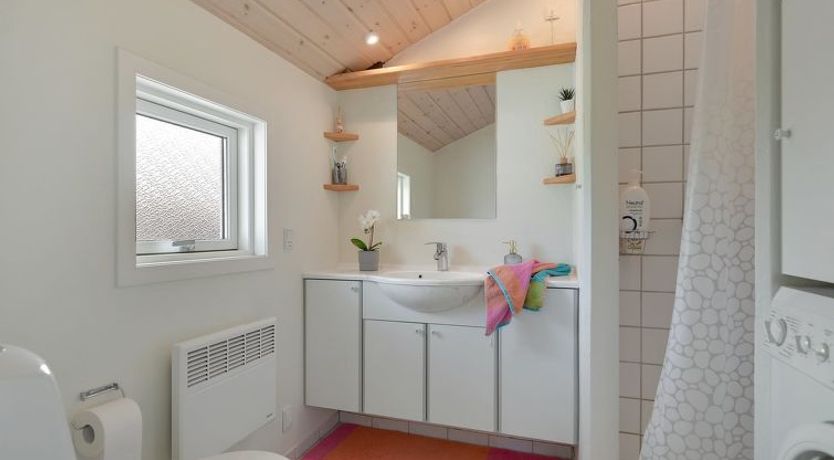 Photo of "Waltraud" - 500m from the sea