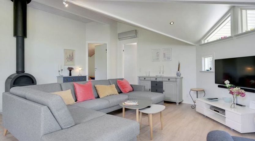 Photo of "Waltraud" - 500m from the sea