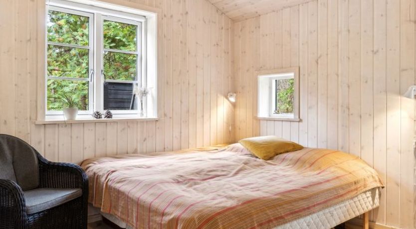 Photo of "Grethe" - 750m from the sea