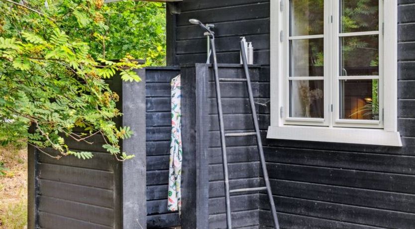 Photo of "Grethe" - 750m from the sea