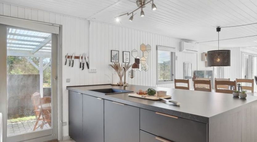 Photo of "Tarja" - 150m from the sea