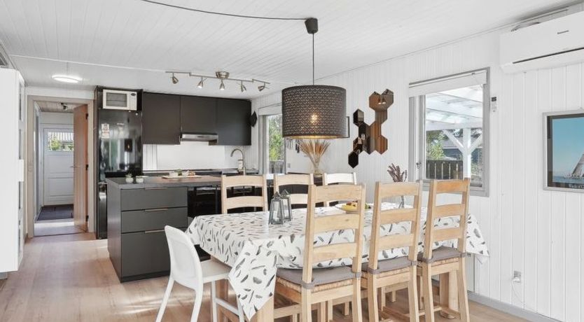 Photo of "Tarja" - 150m from the sea