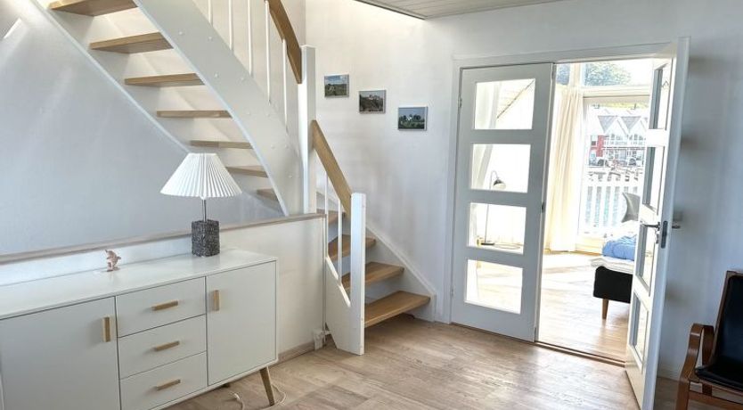 Photo of "Otis" - 10m from the sea