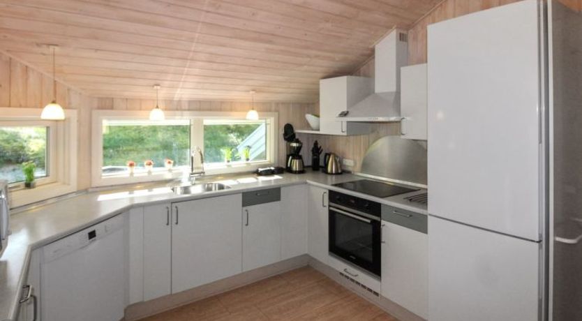 Photo of "Sylvia" - 900m from the sea