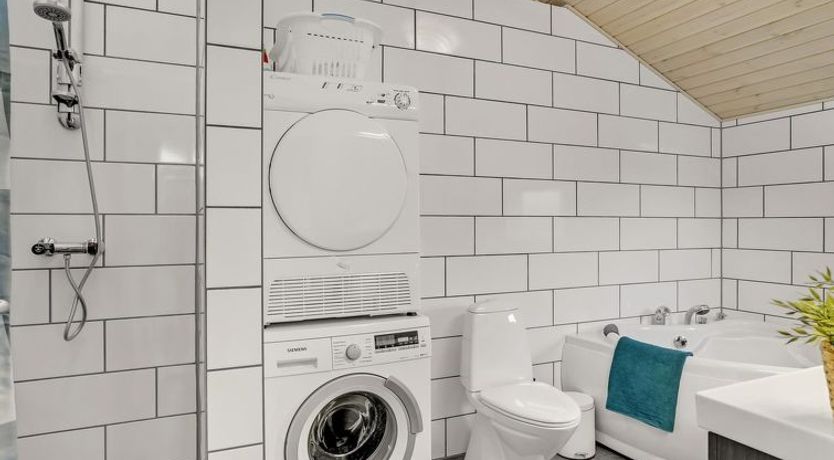 Photo of "Ayen" - 1.5km from the sea