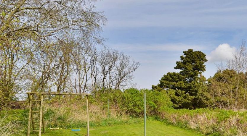 Photo of "Naili" - 3.1km from the sea