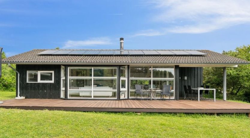 Photo of "Arntraud" - 250m from the sea