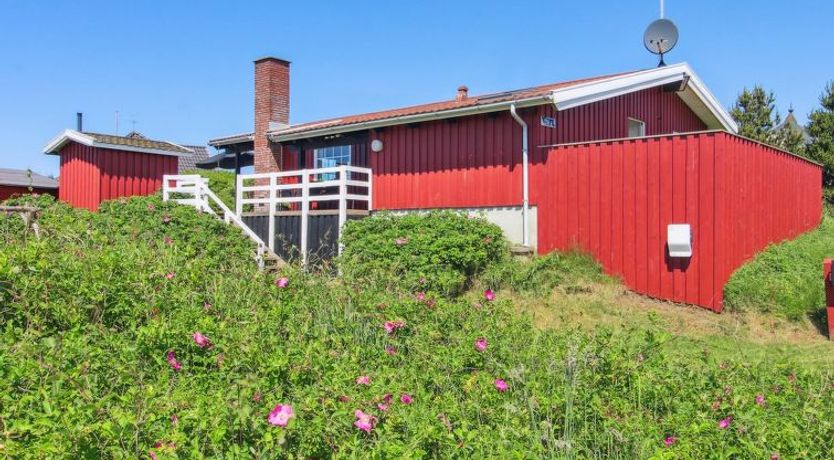 Photo of "Kalf" - 400m from the sea