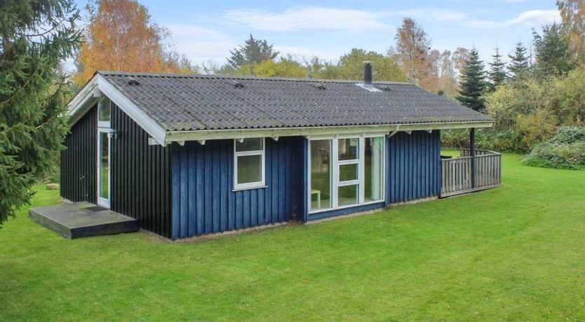 Photo of "Danika" - 800m from the sea