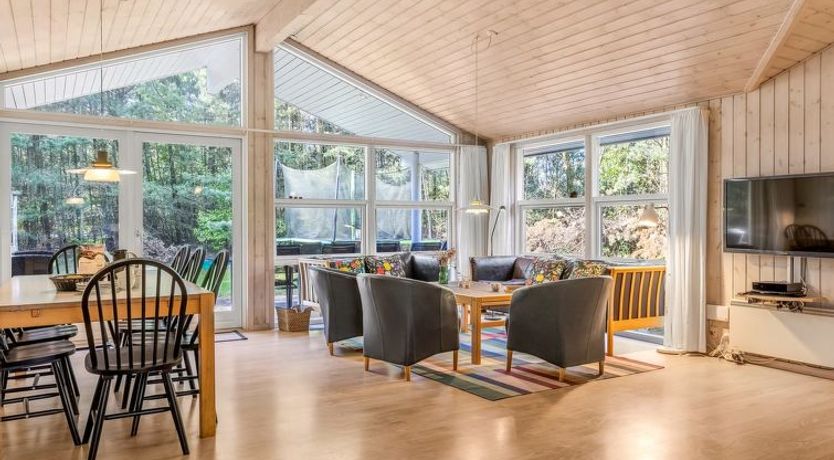 Photo of "Guthmund" - 1km from the sea