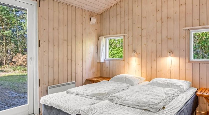 Photo of "Guthmund" - 1km from the sea