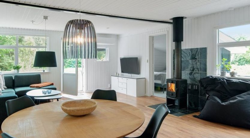 Photo of "Hilde" - 1.7km from the sea