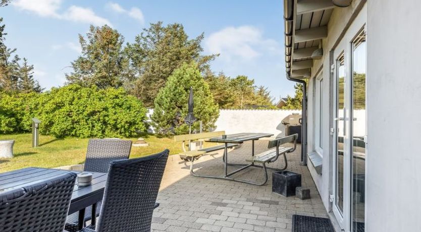 Photo of "Lenni" - 700m from the sea