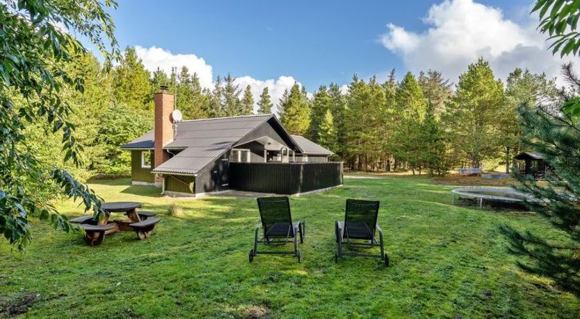 Photo of "Jul" - 900m from the sea