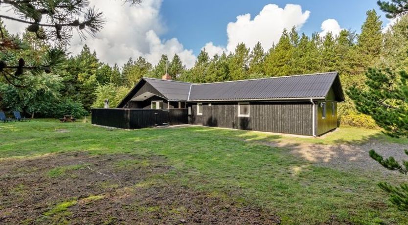 Photo of "Jul" - 900m from the sea