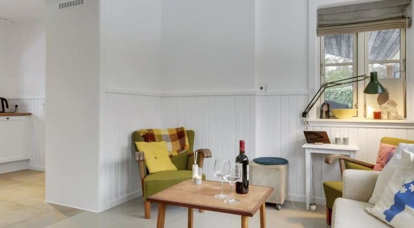 Photo of "Emely" - 700m from the sea