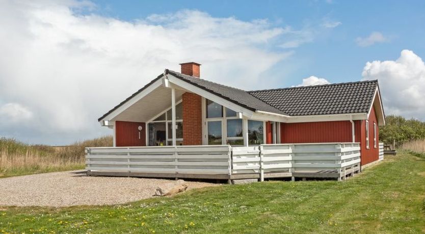 Photo of "Hermandine" - 700m from the sea