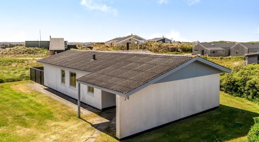 Photo of "Majvor" - 100m from the sea