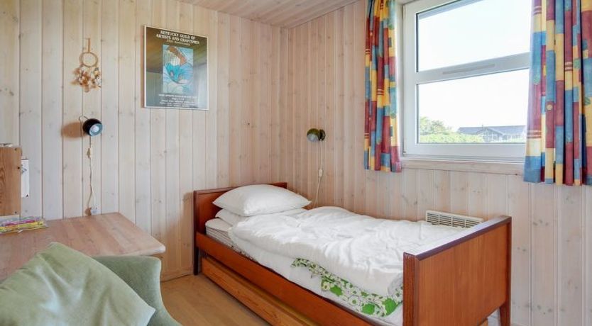 Photo of "Karlsson" - 500m from the sea