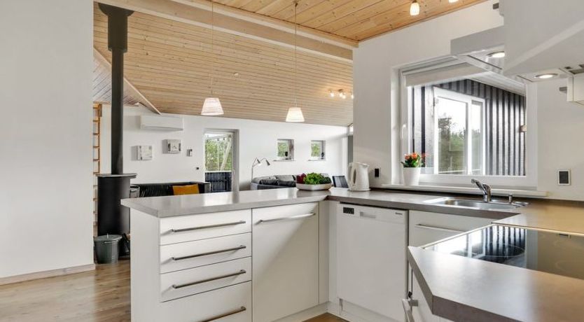 Photo of "Lirim" - 50m from the sea