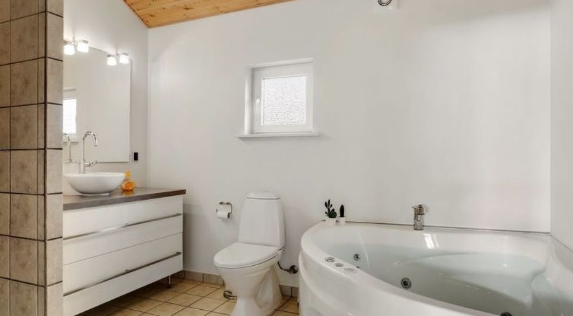 Photo of "Lirim" - 50m from the sea