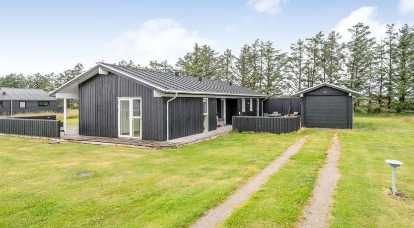 Photo of "Meino" - 1.4km from the sea