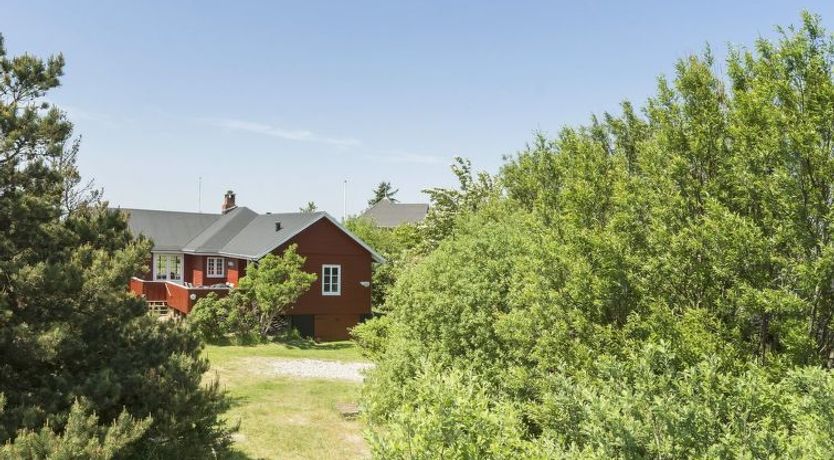 Photo of "Ahnandia" - 500m from the sea