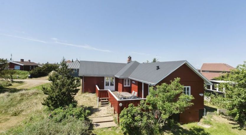 Photo of "Ahnandia" - 500m from the sea