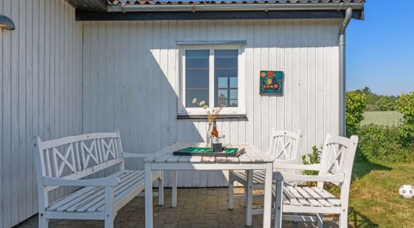 Photo of "Nilia" - 3.5km from the sea