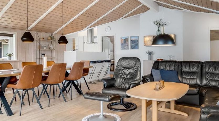 Photo of "Sakulfuer" - 2.5km from the sea