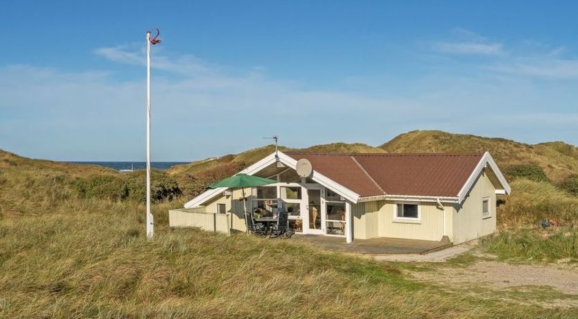 Photo of "Matias" - 150m from the sea