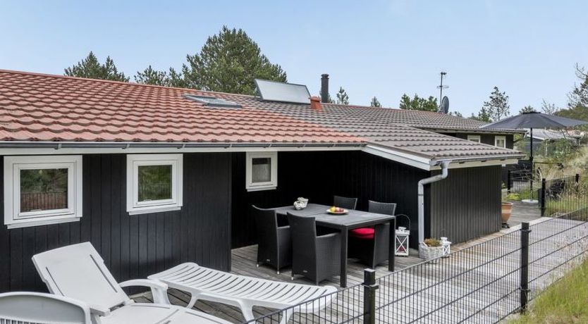 Photo of "Emeline" - 1.7km from the sea