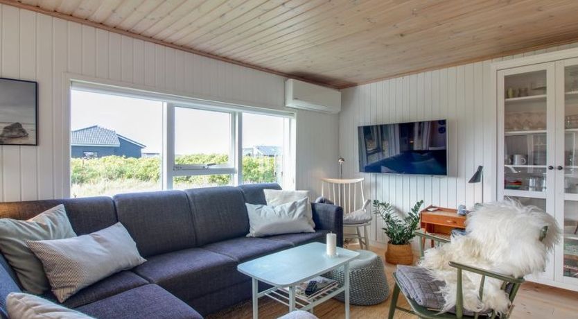 Photo of "Dodo" - 500m from the sea