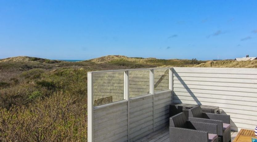 Photo of "Emiline" - 250m from the sea