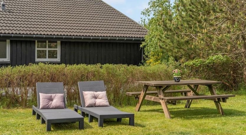 Photo of "Pelle" - 800m from the sea