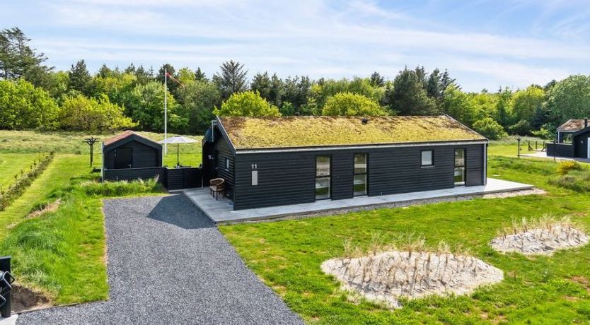 Photo of "Dyke" - 1.5km from the sea