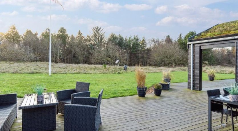 Photo of "Dyke" - 1.5km from the sea