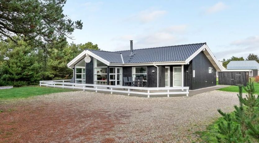 Photo of "Nani" - 900m from the sea