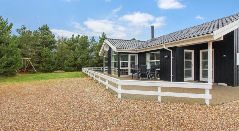 Photo of "Nani" - 900m from the sea