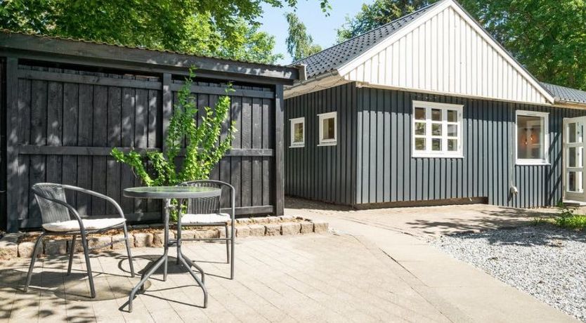 Photo of "Tannie" - 300m from the sea