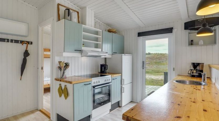 Photo of "Mads" - 950m from the sea