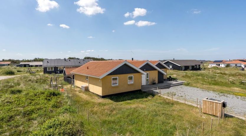 Photo of "Milena" - 600m from the sea