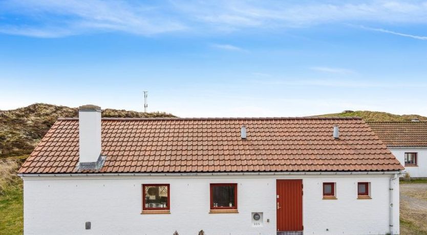 Photo of "Viena" - 400m from the sea