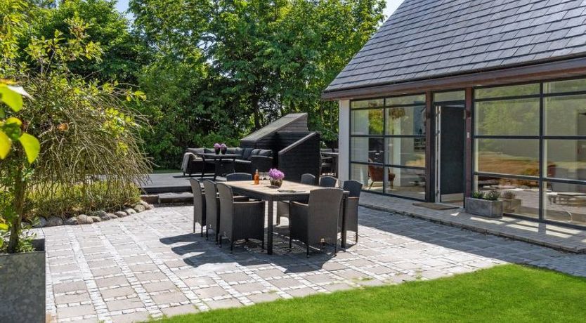 Photo of "Thilo" - 2.3km from the sea