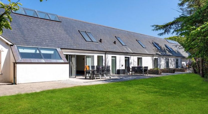 Photo of "Thilo" - 2.3km from the sea