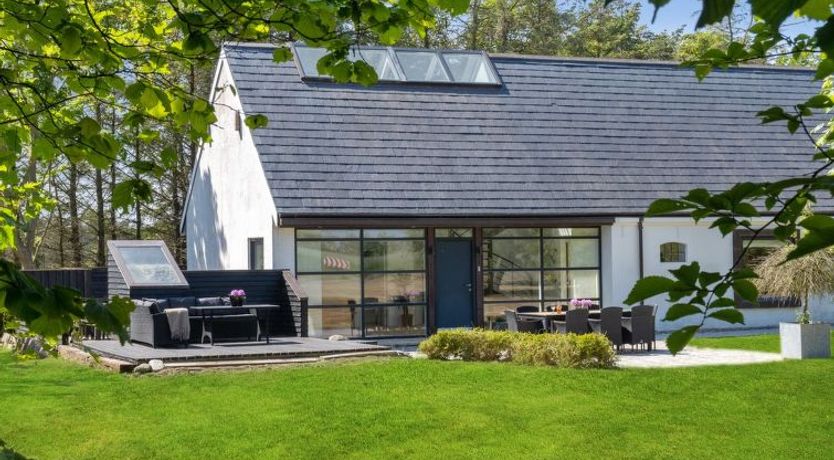 Photo of "Thilo" - 2.3km from the sea